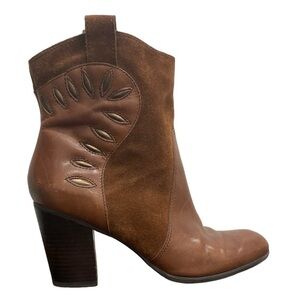 Naturalizer Brown Ankle Boots